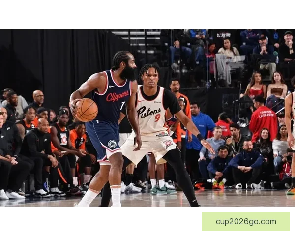 哈登骑士首秀爆发轰36分助球队12胜4负创三分新高 哈登骑士首秀爆发轰36分助球队12胜4负创三分新高