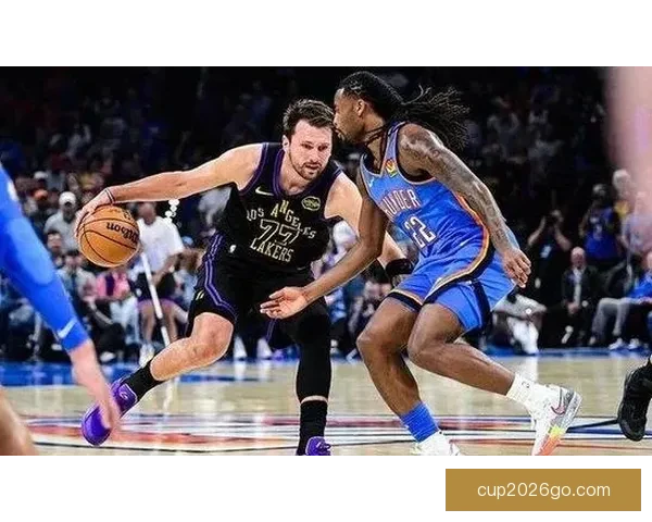 东契奇应避免哈登腿筋拉伤后的复出冒险 保持巅峰状态更为重要